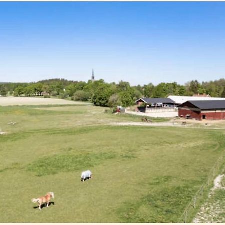 Vallby Farm Camp Örebro Exterior foto